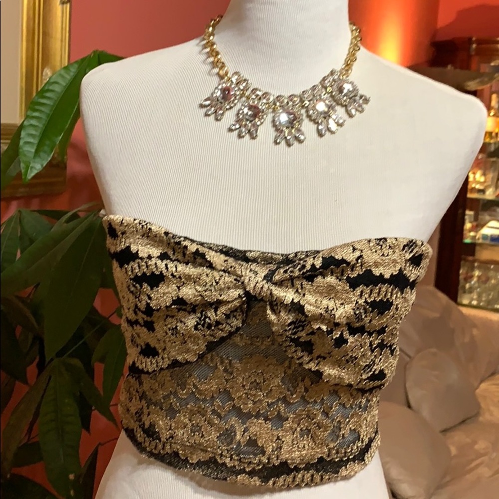Lovely Day Crop Top Size M